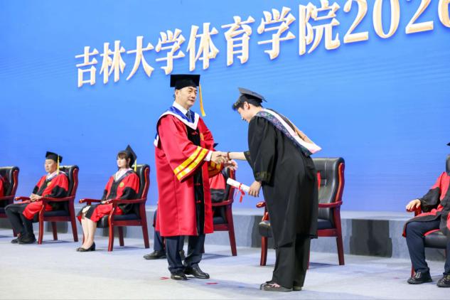 成人导航